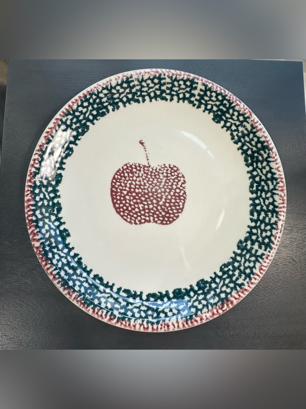 Vintage Gibson Housewares Ceramic Sponge Apple Dinner Plate